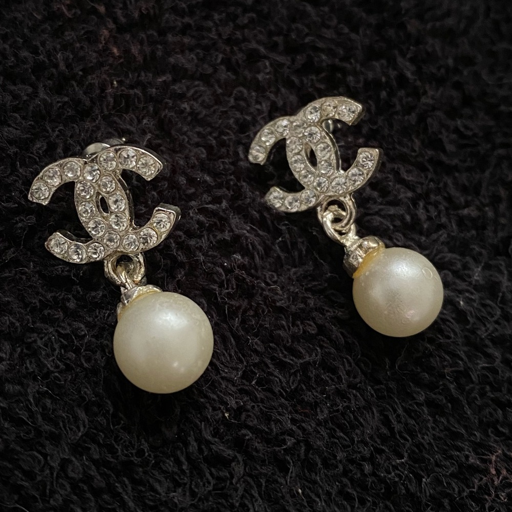 Double C Earrings